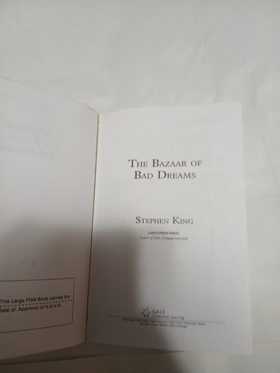 Stephen King The Bazaar of Bad Dreams Large Print Soft Cover Castle Rock Gale - Picture 5 of 8